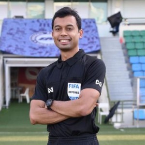 Kaiyun-六位来华主裁判都是老熟人 国足像国际级裁判取经